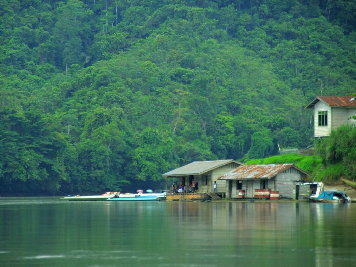 kayan river, bulungan county, borneo kayan river, bulungan county, borneo